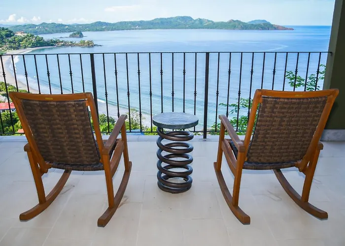 Apartahotel 360 Splendor Del Pacifico Residences Playa Flamingo