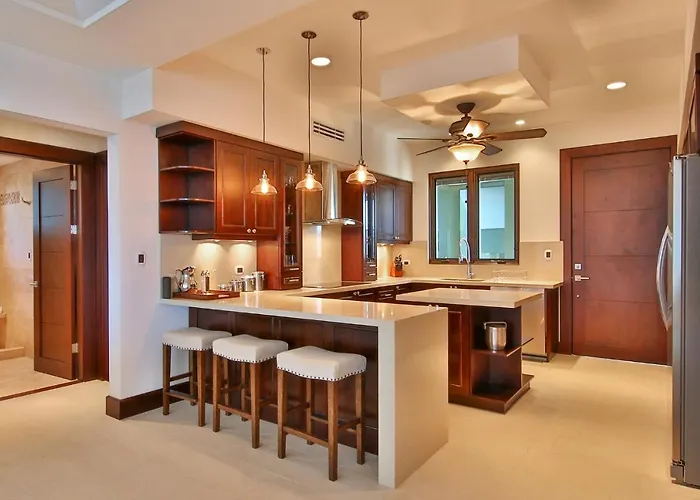 360 Splendor Del Pacifico Residences 4*