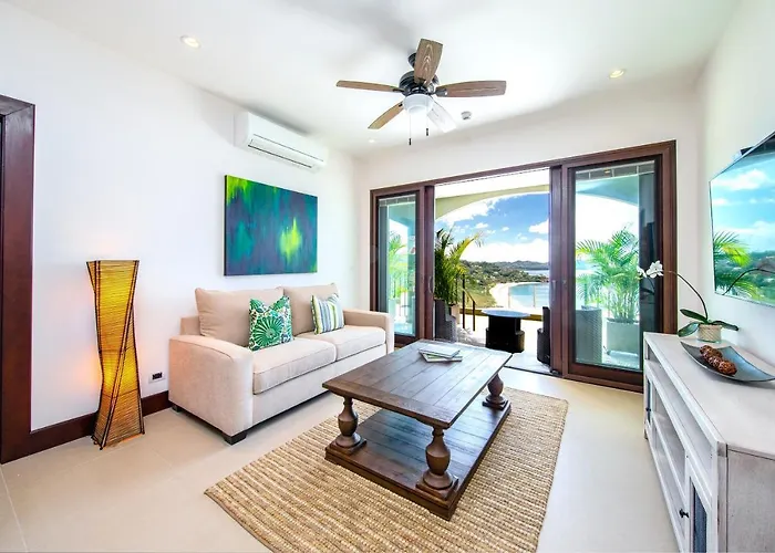 Apartahotel 360 Splendor Del Pacifico Residences 4*