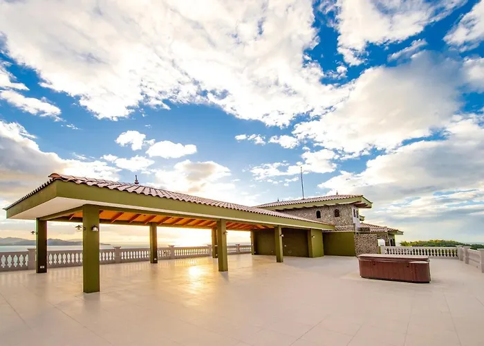 Apartahotel 360 Splendor Del Pacifico Residences Playa Flamingo