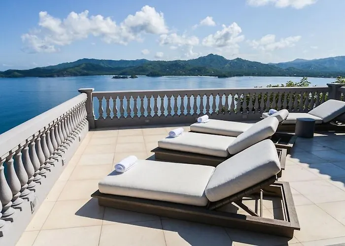 Apartahotel 360 Splendor Del Pacifico Residences 4*